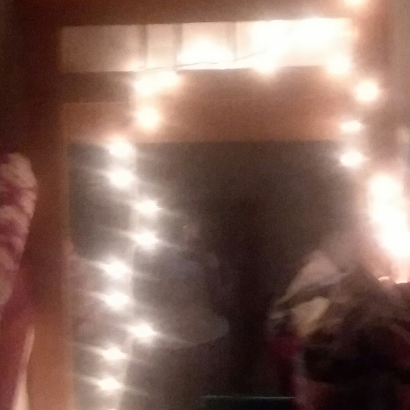 Meet your Posher, Amiya - Picture 1 of 1